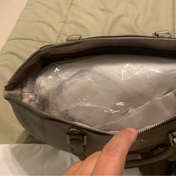 NWOT Michael Kors Satchel - Picture 2 of 3